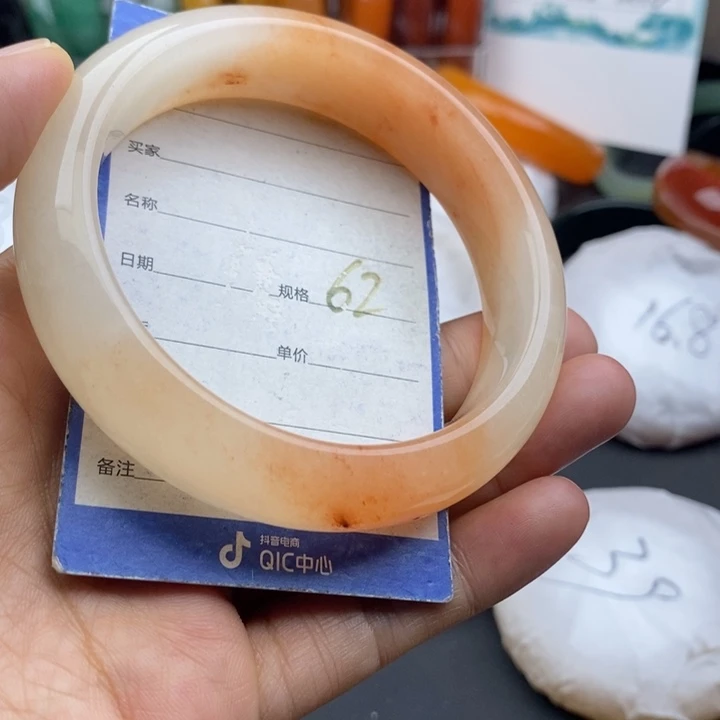 石英质玉未镶嵌手镯