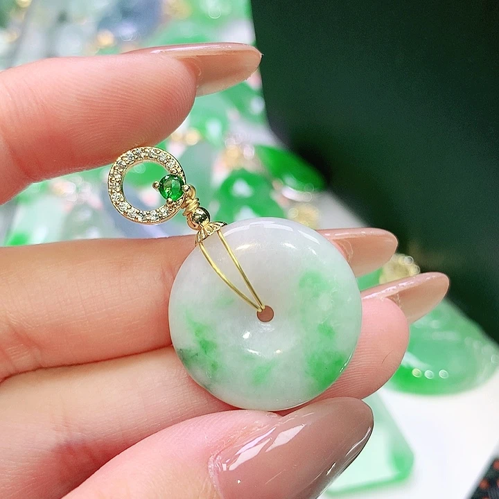 颈饰未镶嵌翡翠翡翠
