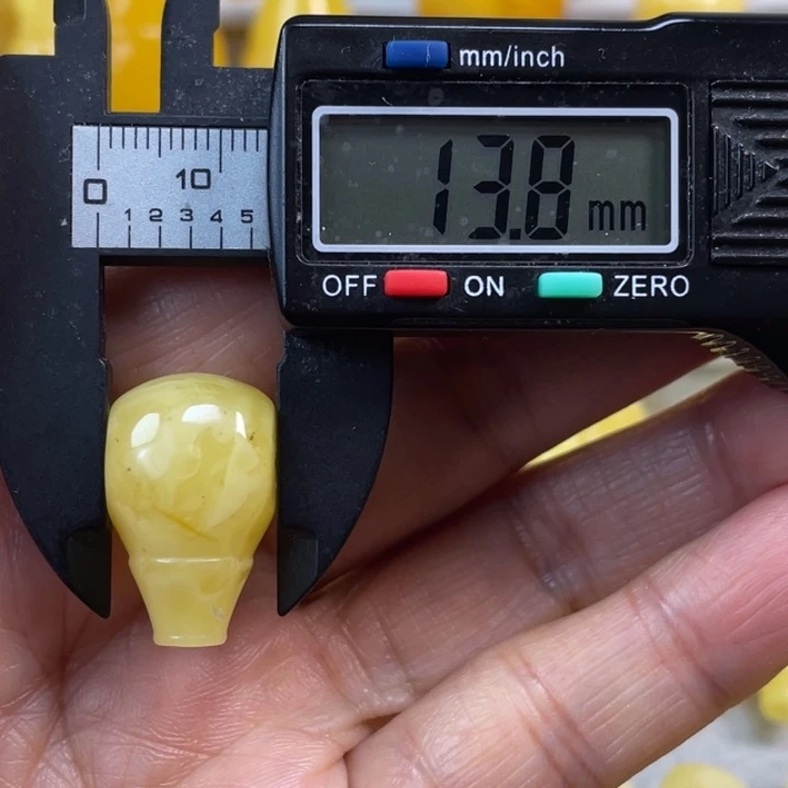 蜜蜡未镶嵌裸石15杂