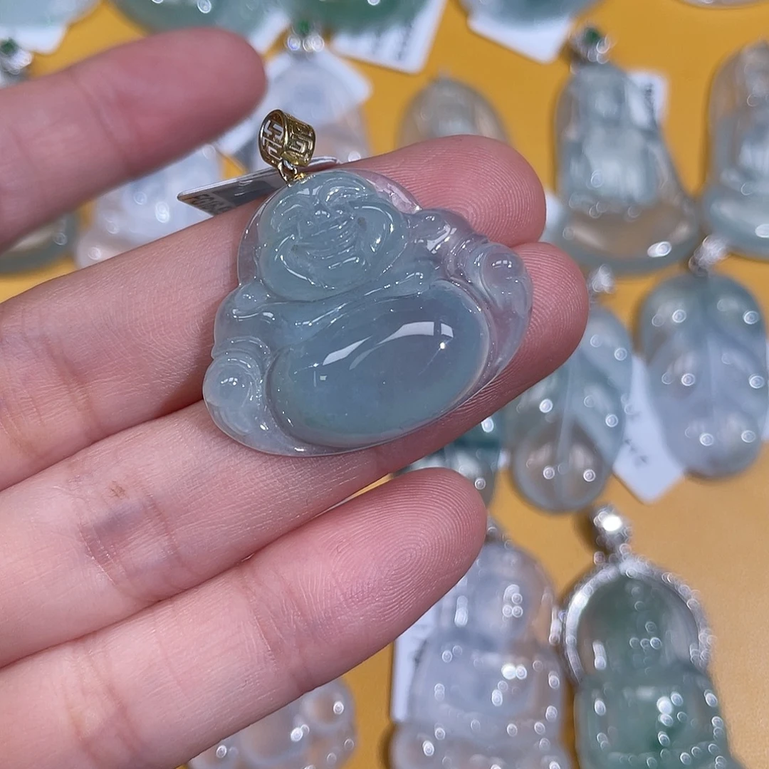 草***风翡翠18K金镶嵌颈饰佛公