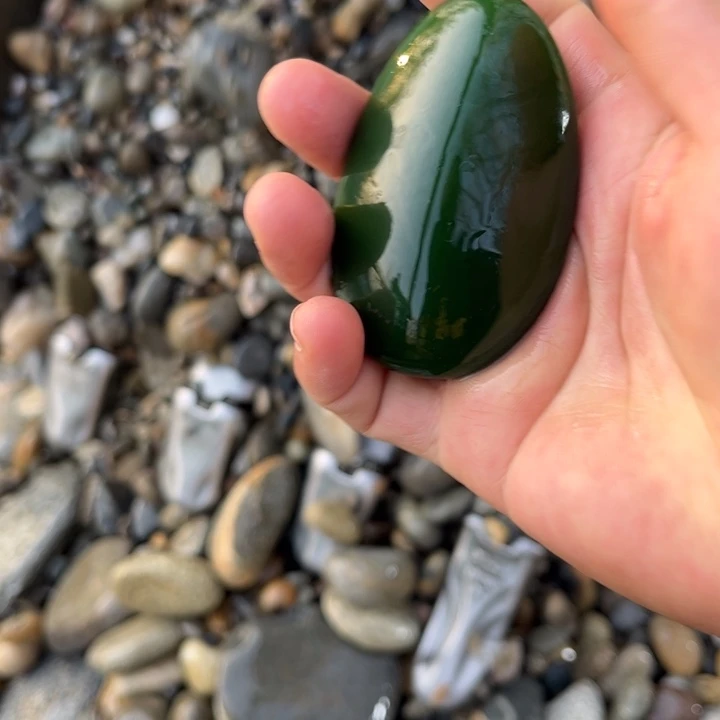 未镶嵌和田玉（糖玉）珠宝奇石