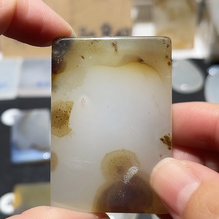 未镶嵌颈饰玛瑙/玉髓