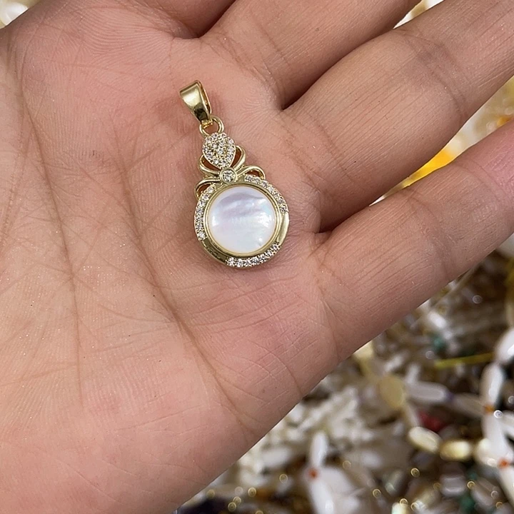 玛瑙/玉髓合金珠宝半成品天然珍珠贝一个