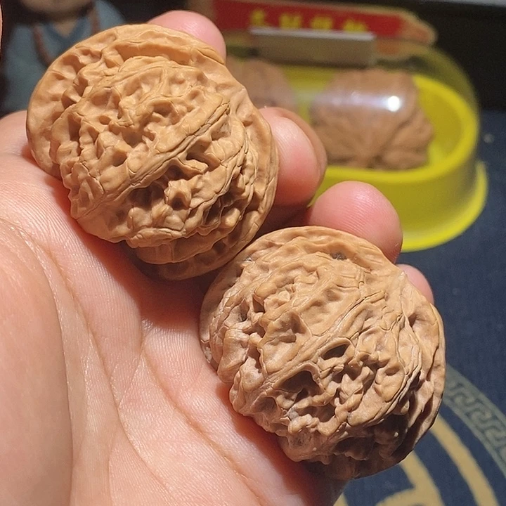 【闪购商品】文玩核桃吊坠Y*苹果园