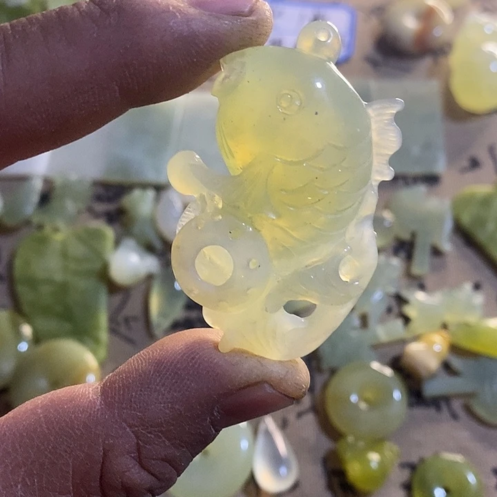 蛇纹石玉未镶嵌天然岫玉