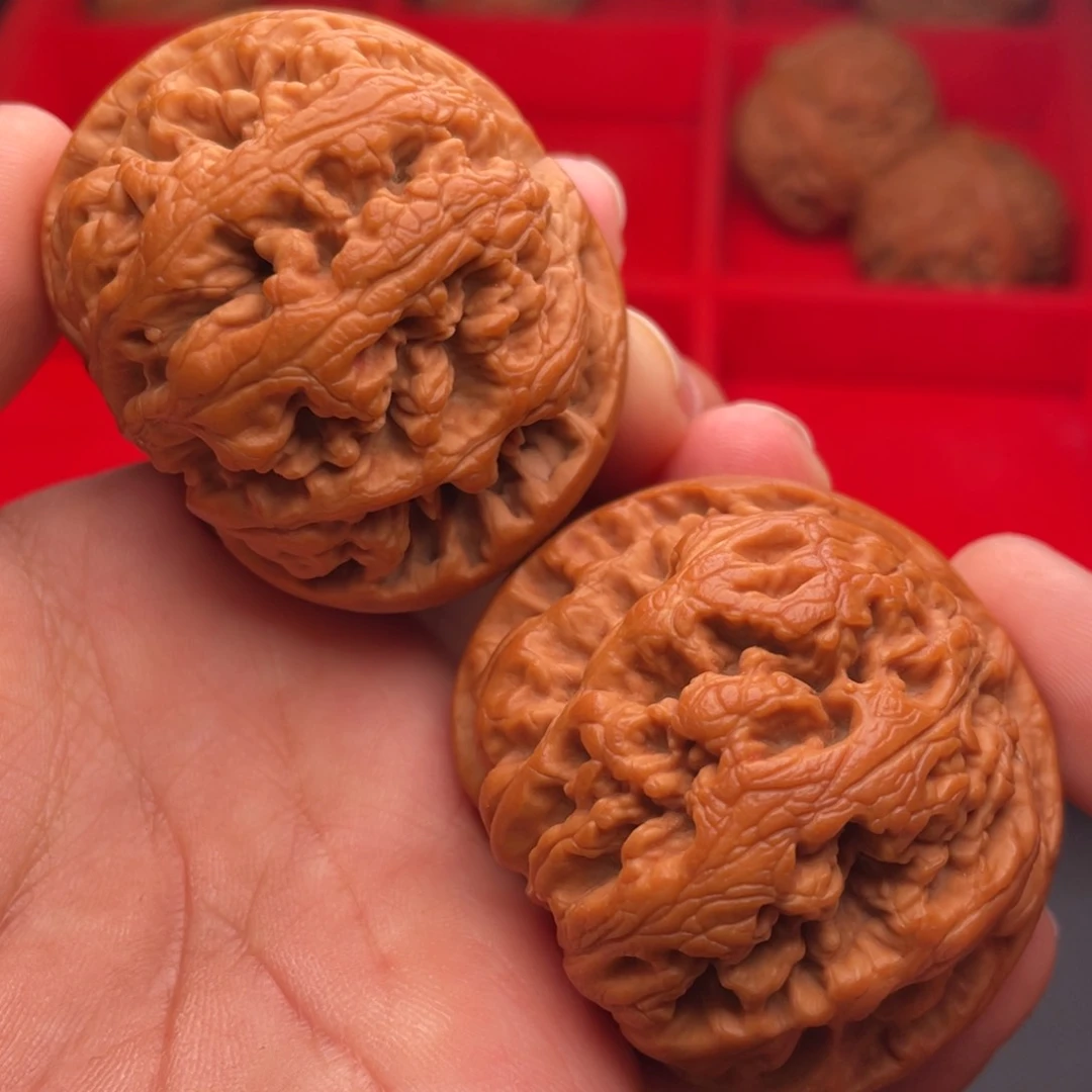 文玩核桃把件秦岭山脉