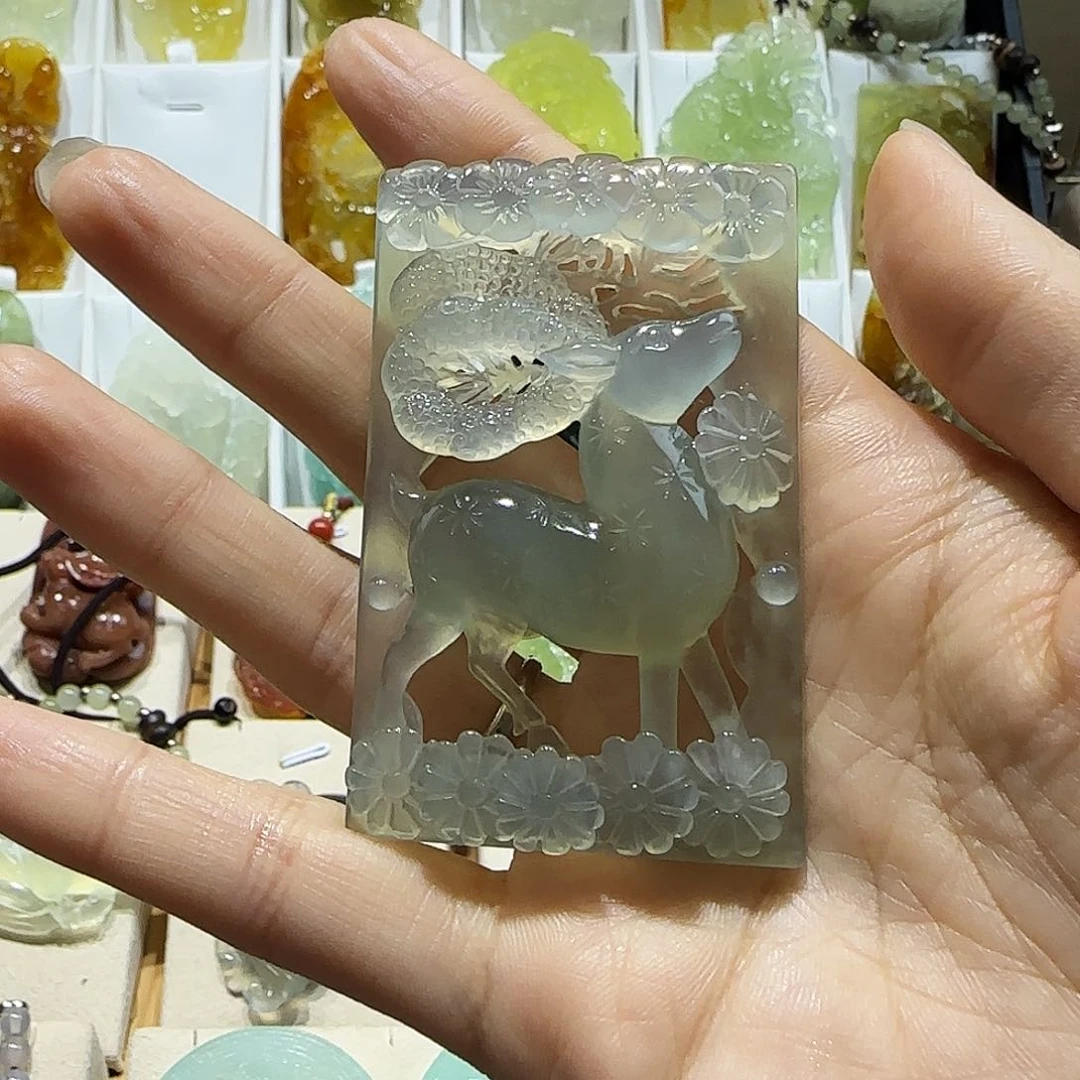 蛇纹石玉未镶嵌颈饰琪*