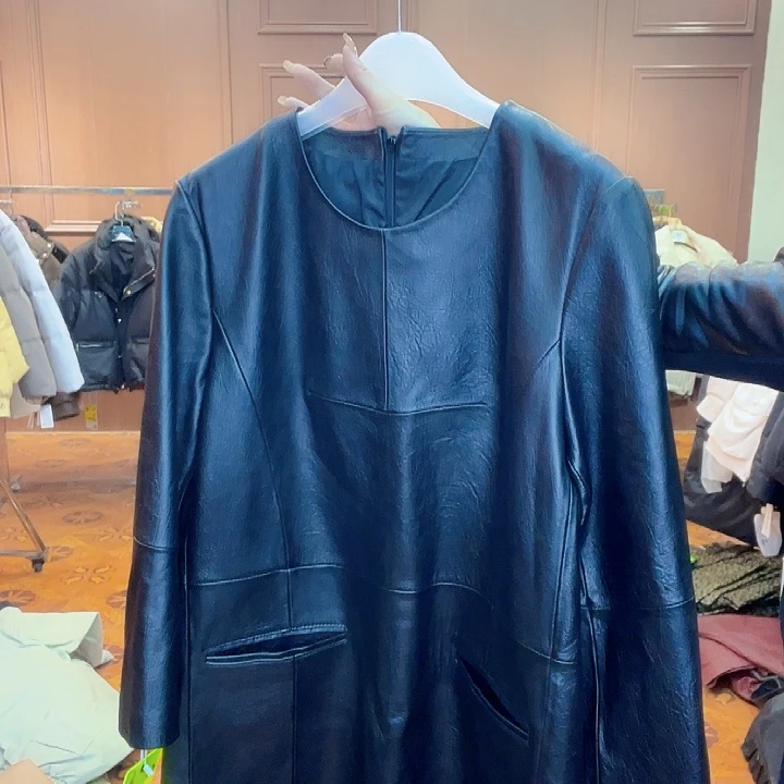 125……135斤皮连衣裙