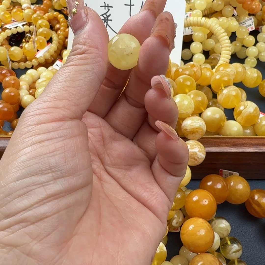 琥珀未镶嵌珠宝奇石