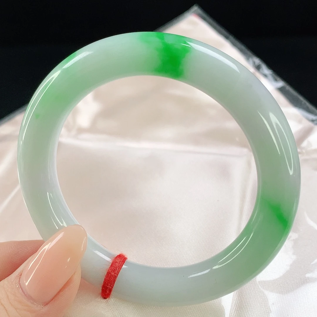 未镶嵌手镯翡翠692