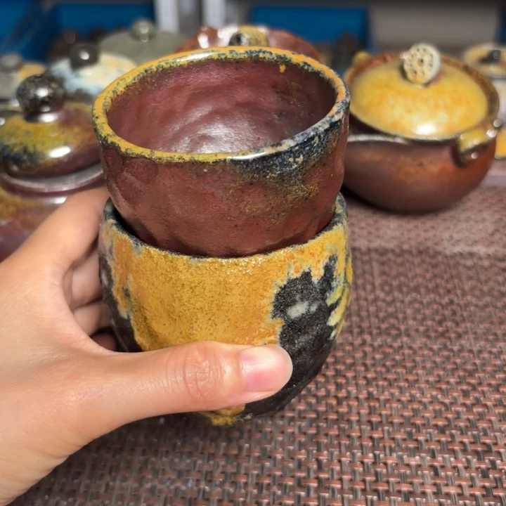 茶杯紫砂小*?一对手捏
