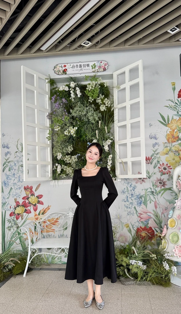 【小书Only1】法式温柔收腰A字方领长袖抽褶掐腰小礼服长裙