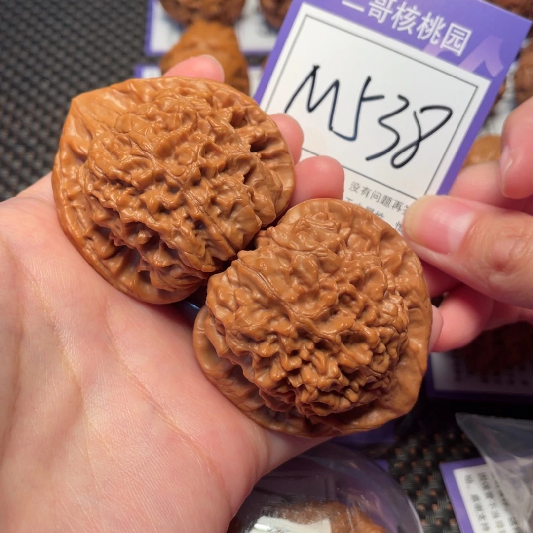 桃核把件M538号官帽49