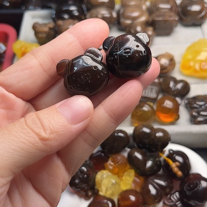 琥珀颈饰未镶嵌根珀