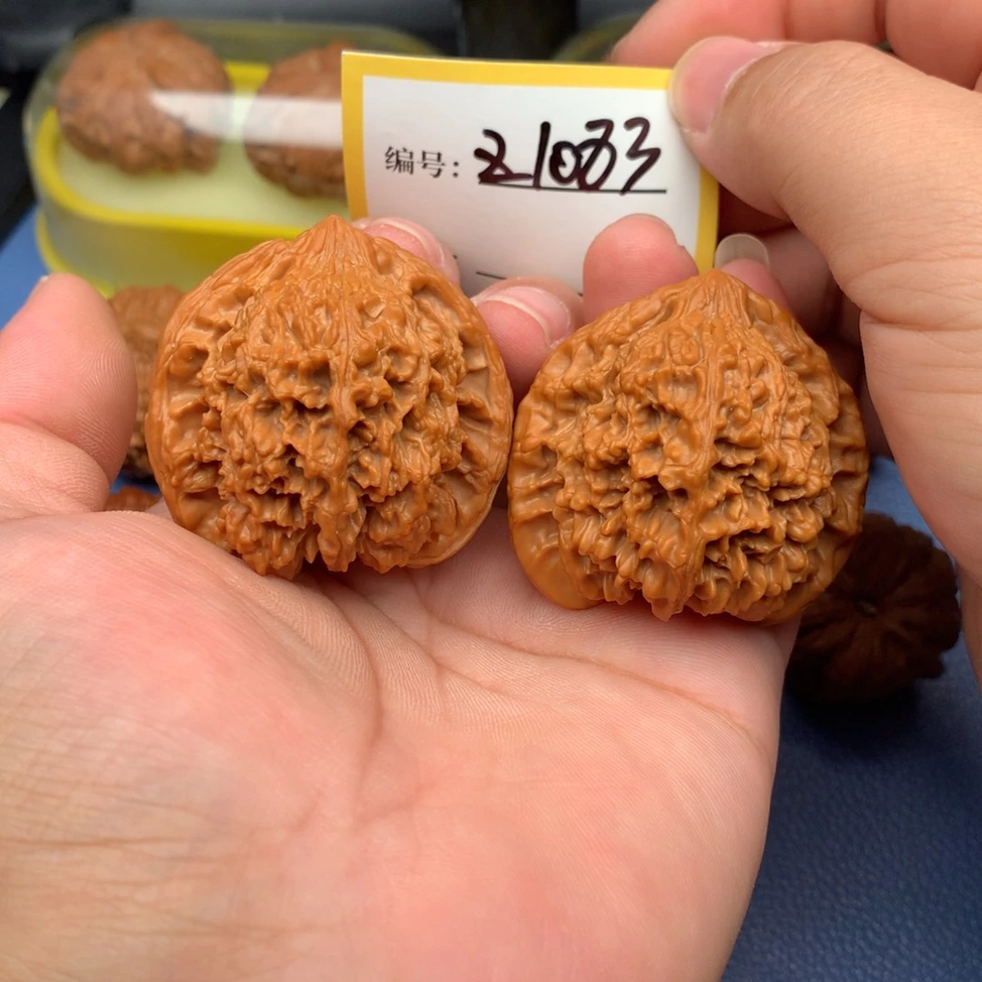 文玩核桃把件46百花山1083