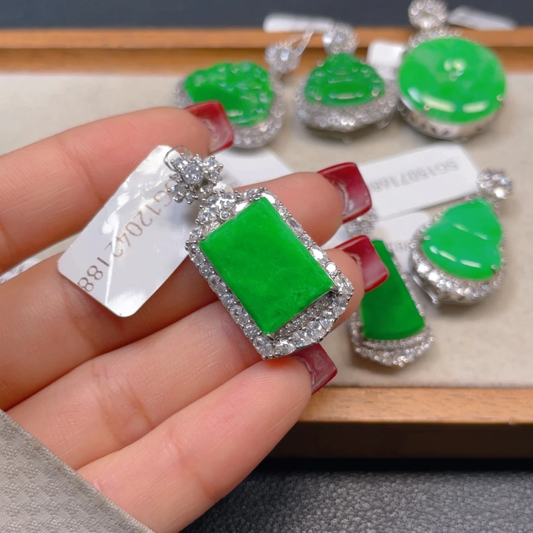 翡翠银S925镶嵌颈饰