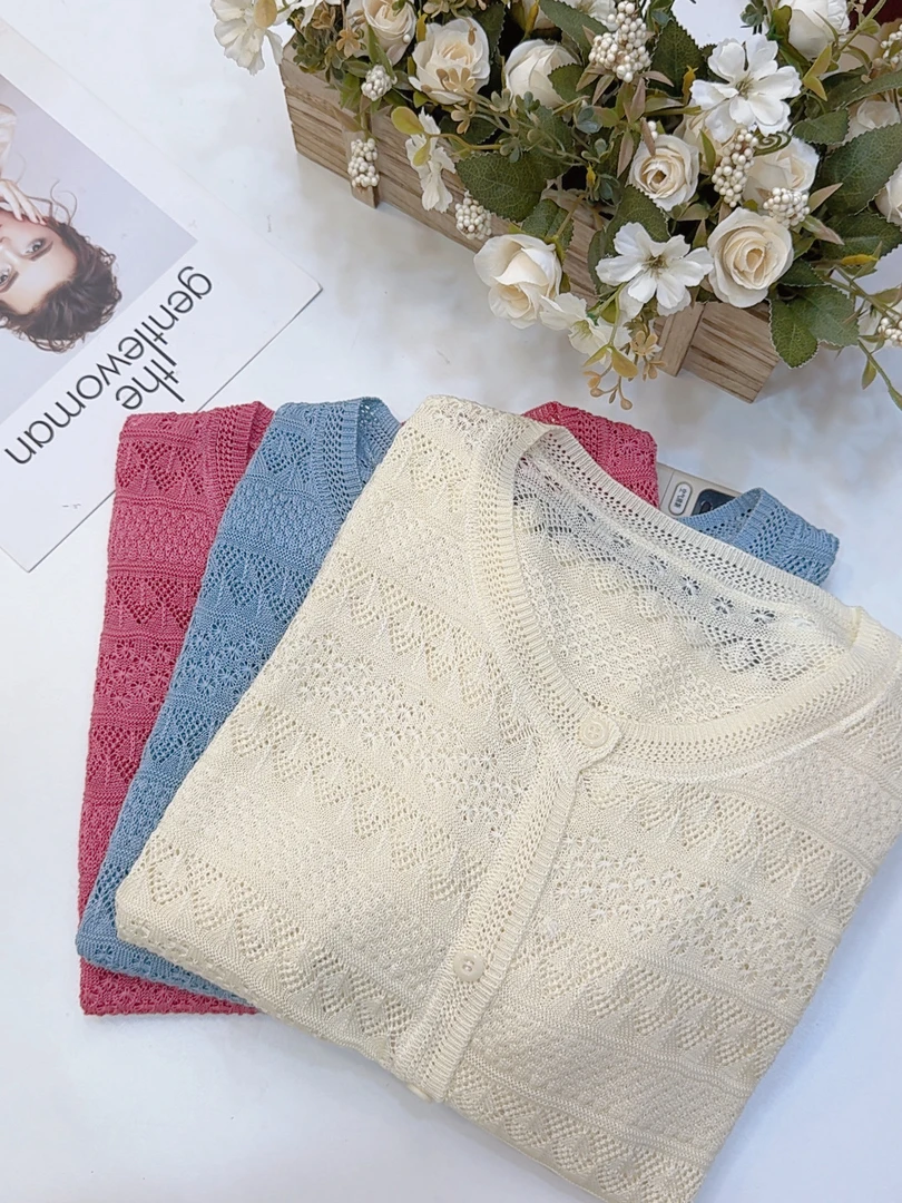 冠之绣  巨凉快！夏日重工镂空开衫圆领韩系短袖上衣