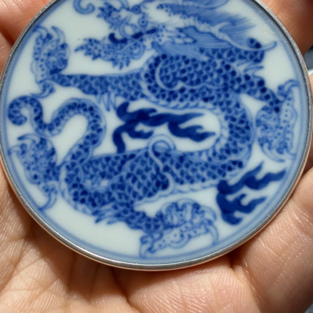 为***行摆件精品龙挂件一个