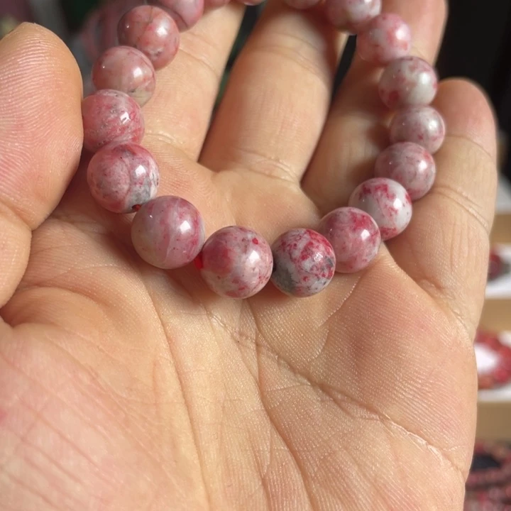 天然辰砂原石首饰