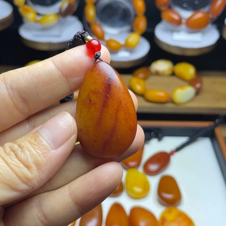 和田玉（糖玉）未镶嵌颈饰