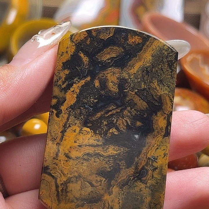 玛瑙/玉髓未镶嵌吊坠