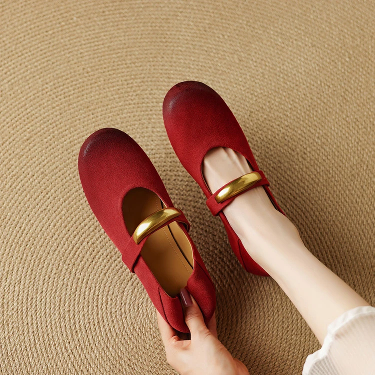 一字扣带圆头红色玛丽珍单鞋2025年百搭浅口单鞋通勤