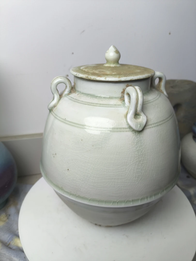 巩县白河窑口的四系罐。复古陶瓷白釉