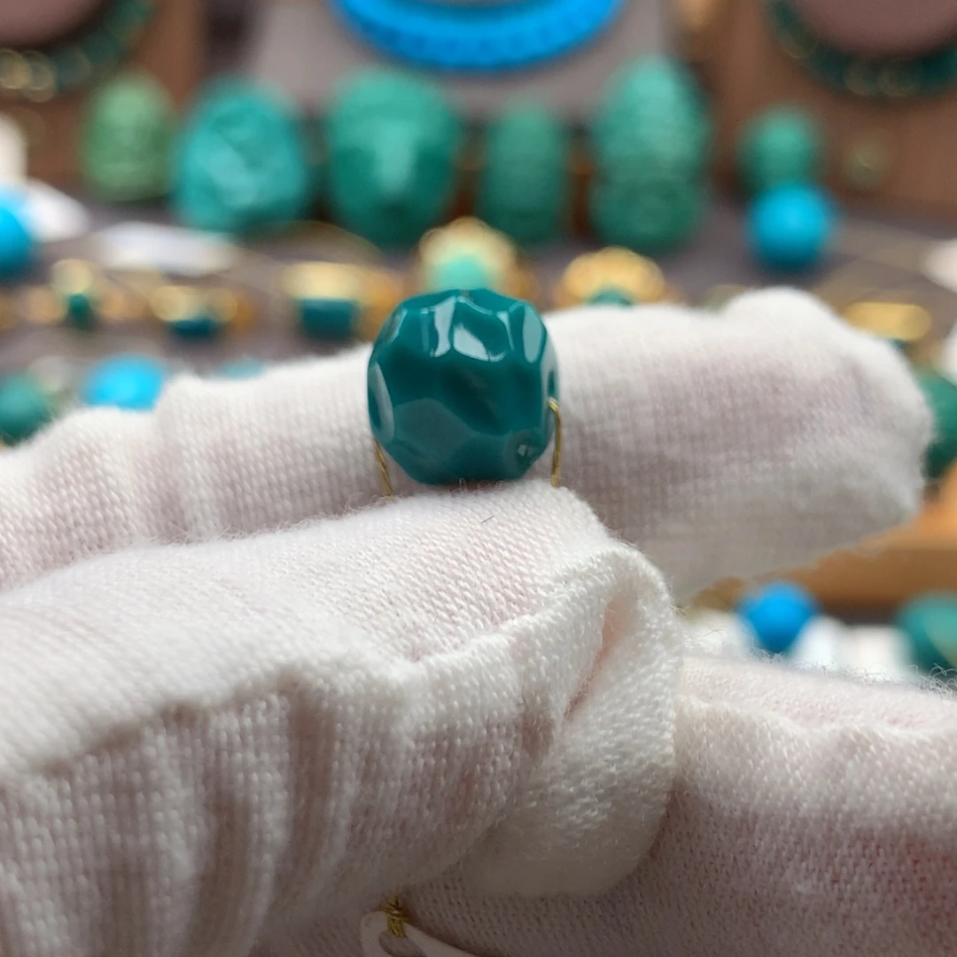 足金镶嵌绿松石发饰