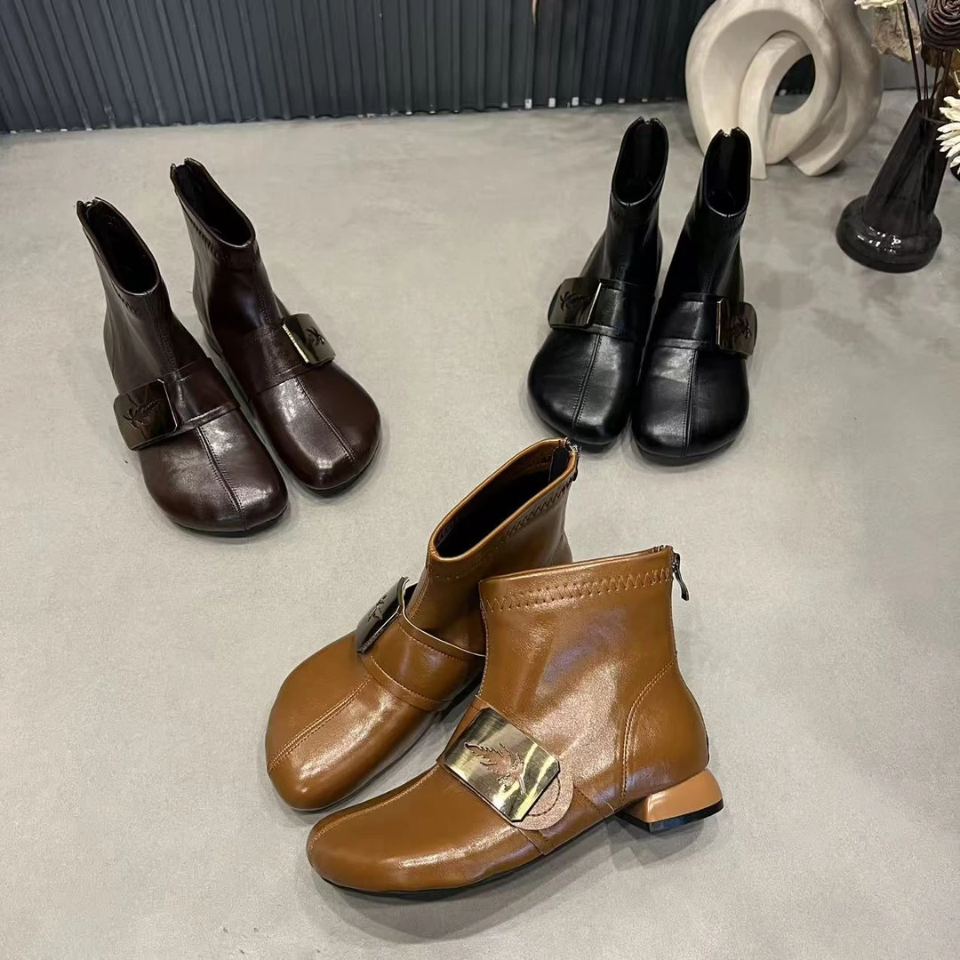 2025年秋冬季新款气质日常时尚百搭款舒适休闲芒果头爆款女时装靴