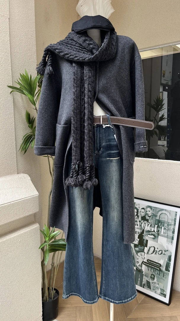 娜娜严选-中长款宽松型毛呢外套休闲风秋冬带编制围巾美式喇叭裤