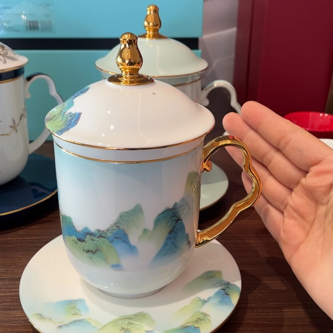 瓷片江山如画盖杯合格品