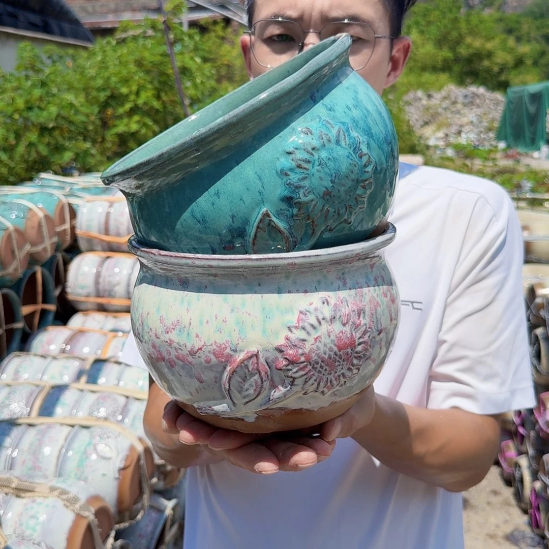 紫砂花盆口20高15（太阳花拼两个