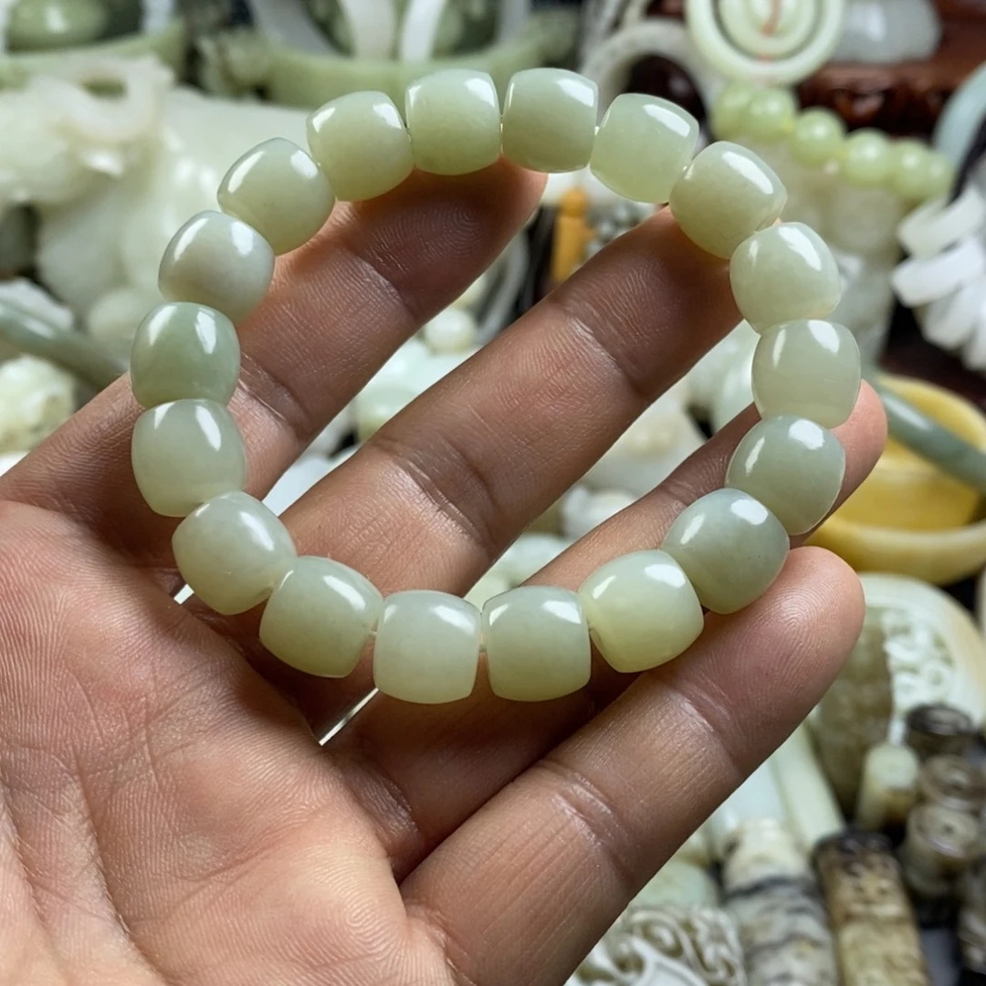 和田玉（糖玉）未镶嵌颈饰