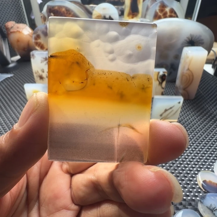 未镶嵌玛瑙/玉髓珠宝奇石