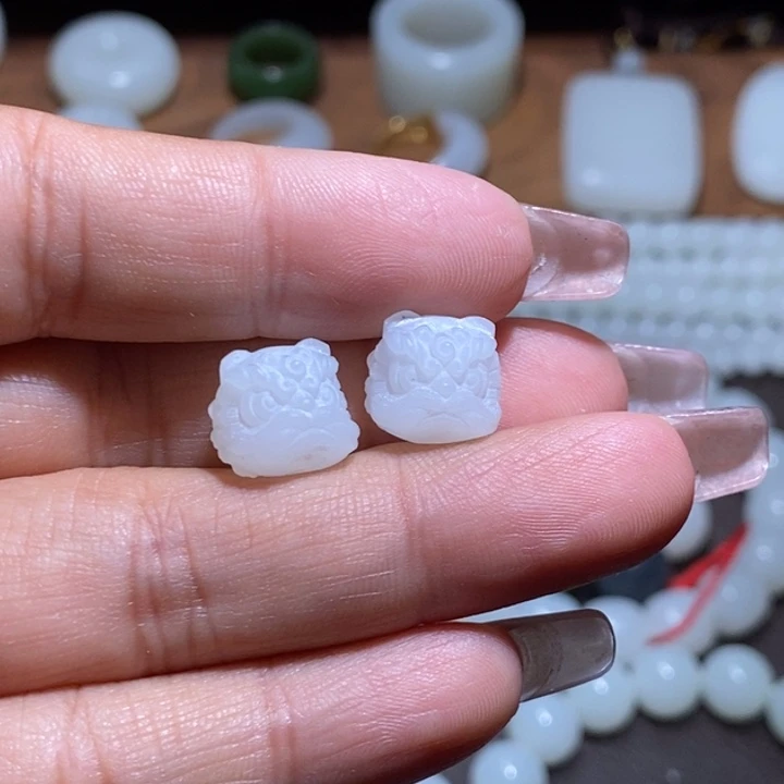 未镶嵌手链和田玉。*