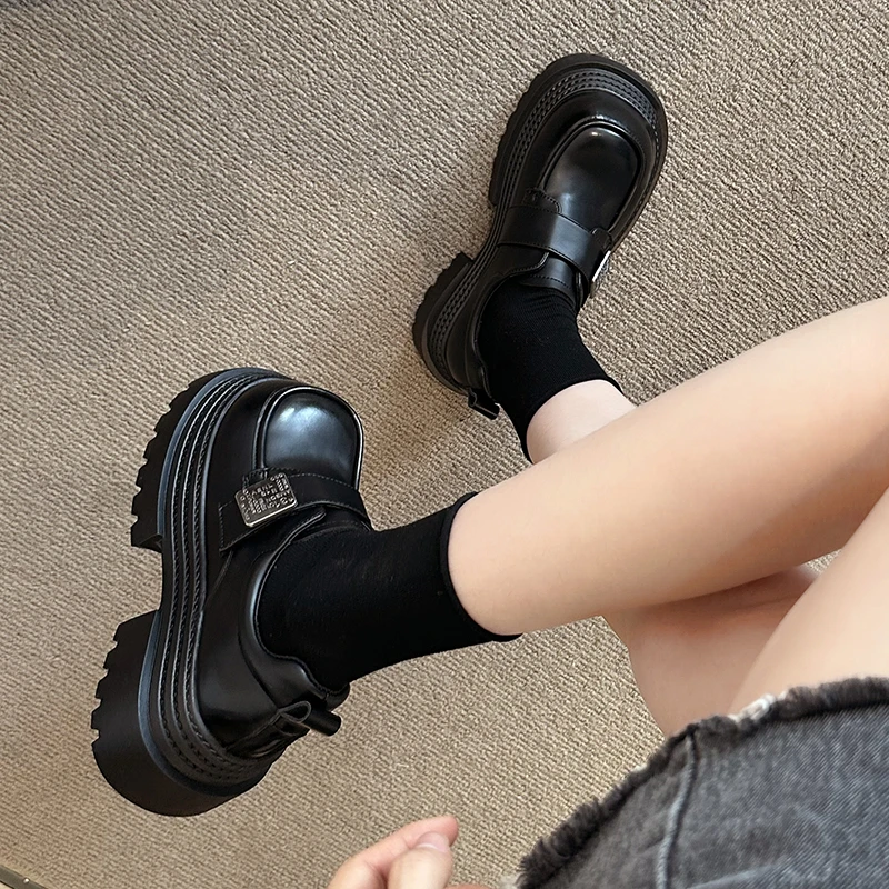 厚底超火乐福鞋女2025秋季新款魔术贴百搭小皮鞋英伦粗跟黑色单鞋