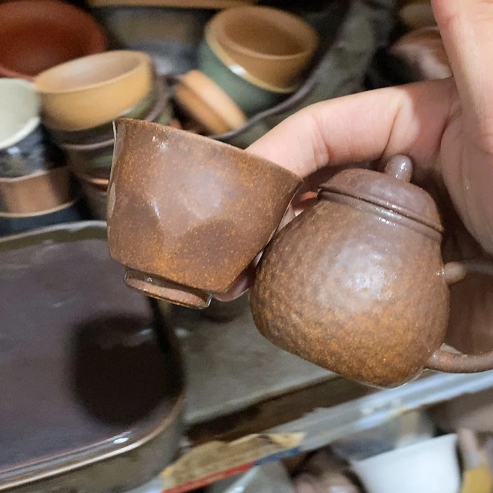 瓷片荷花的小秘密会发生