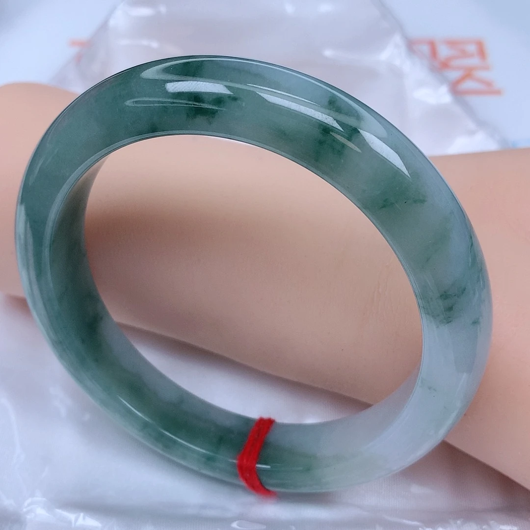 【闪购商品】未镶嵌手镯翡翠，63