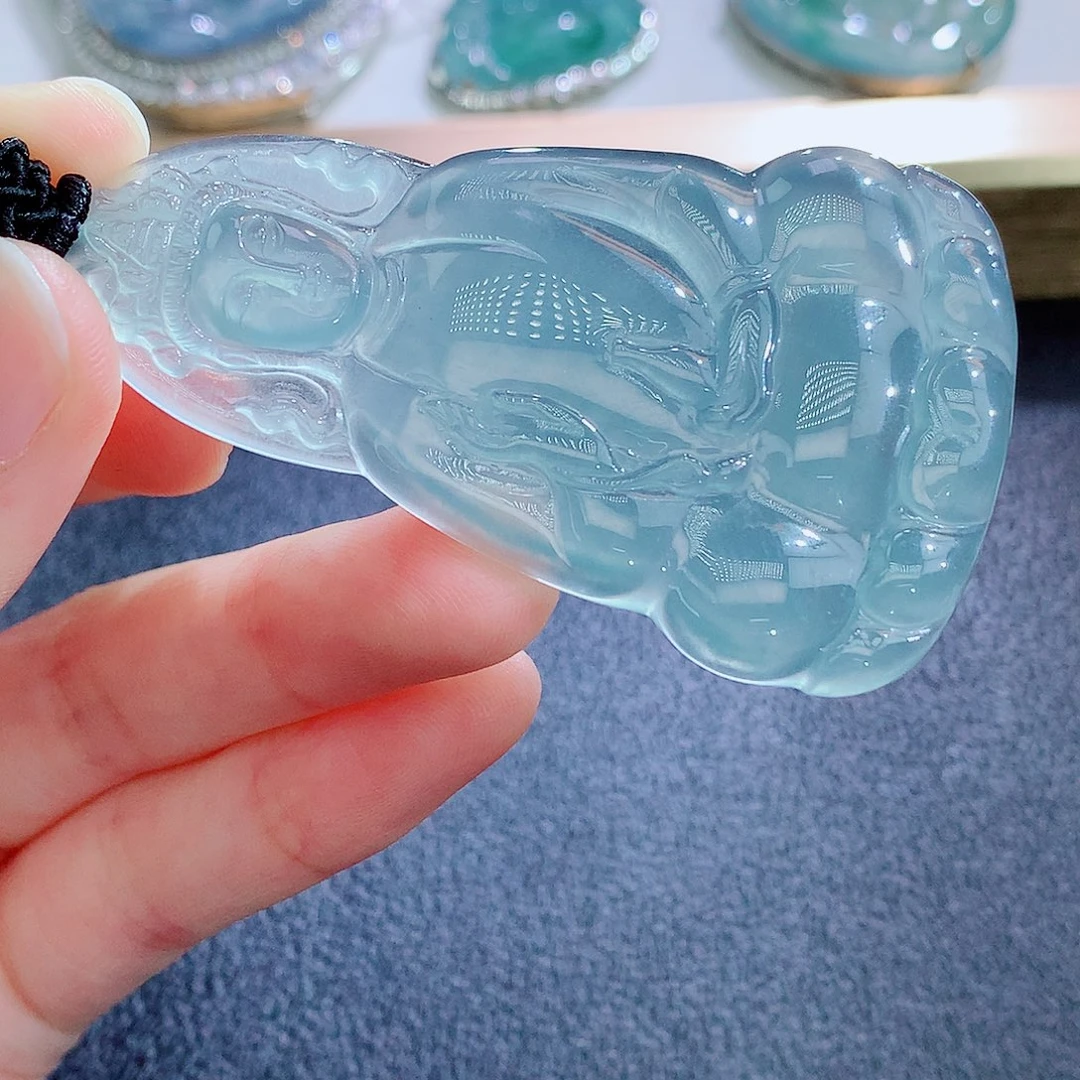 开***天翡翠未镶嵌颈饰翡翠