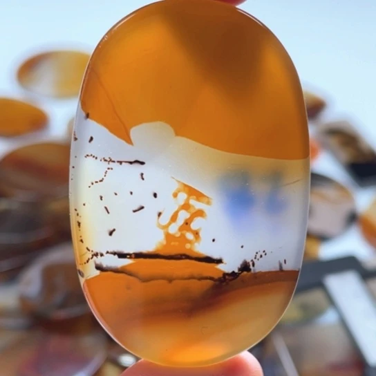 玛瑙/玉髓颈饰未镶嵌