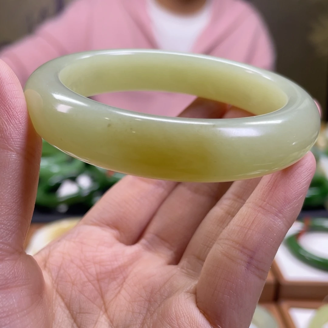 和田玉未镶嵌手镯5758圈