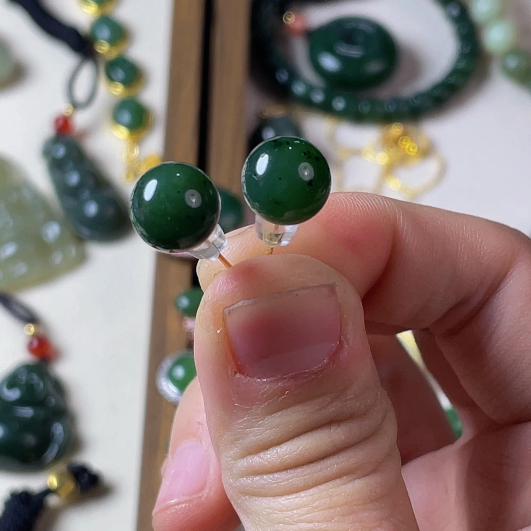 和田玉未镶嵌手串