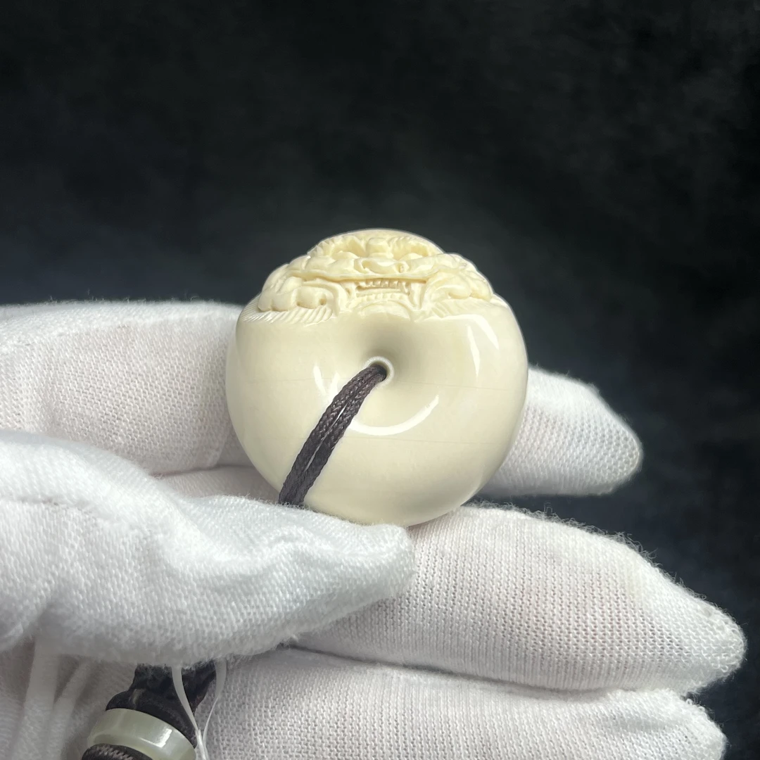 A0067貔貅扣子猛犸牙工艺品