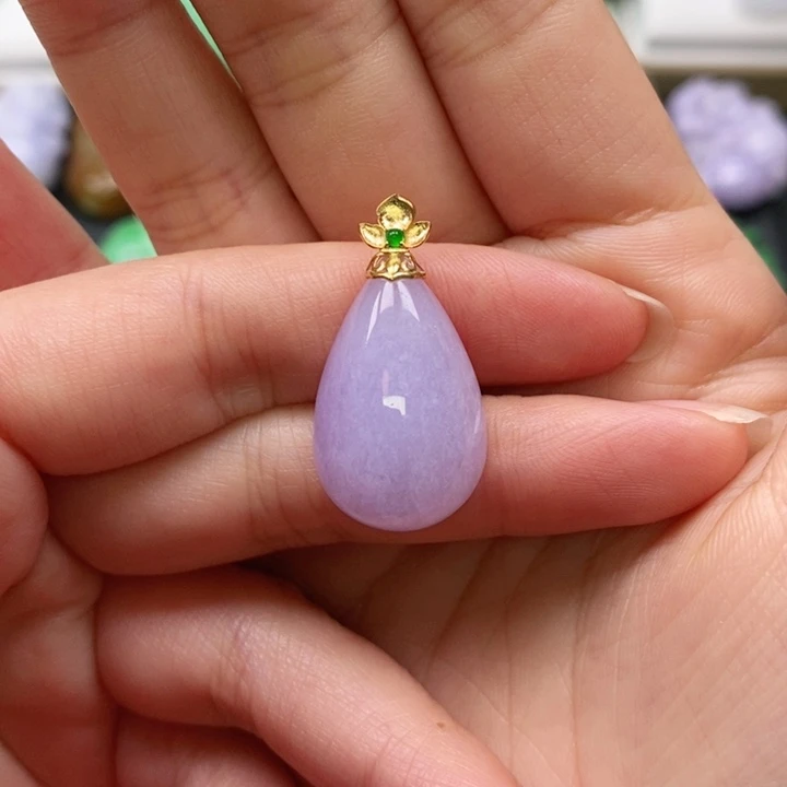 翡翠颈饰未镶嵌吊坠