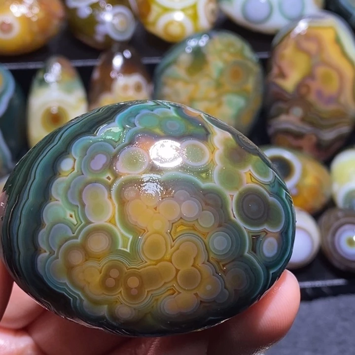 玛瑙/玉髓未镶嵌珠宝半成品124