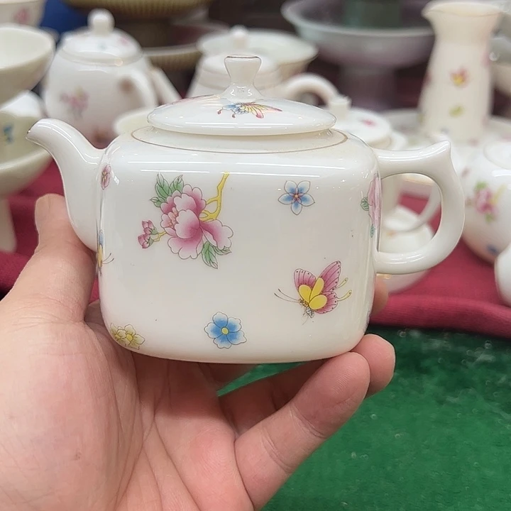 陶瓷陶瓷茶壶哈哈哈哈哈