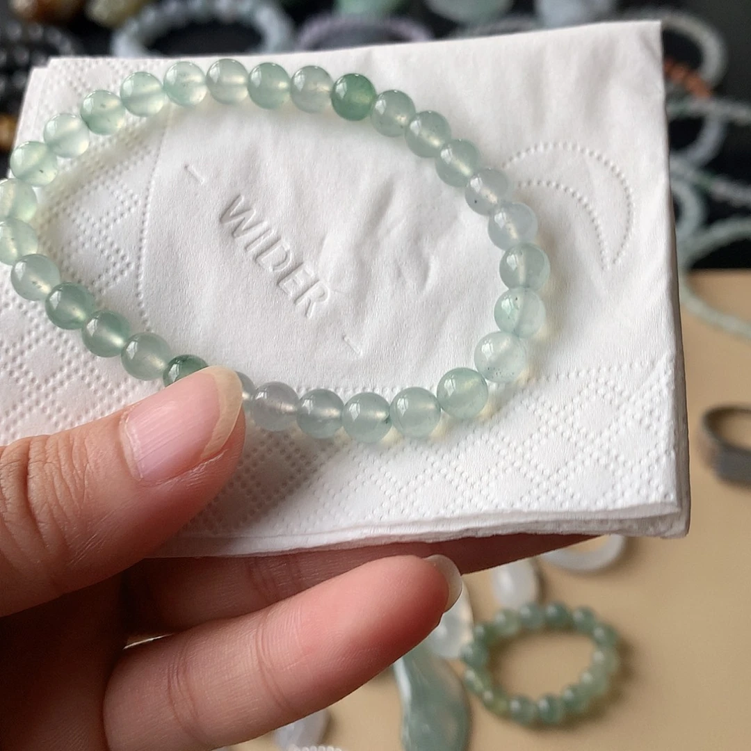 翡翠未镶嵌颈饰手串