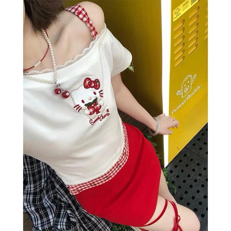 镂空刺绣kitty猫甜辣妹短袖t恤女夏季斜肩拼接格子纯欲风短款上衣