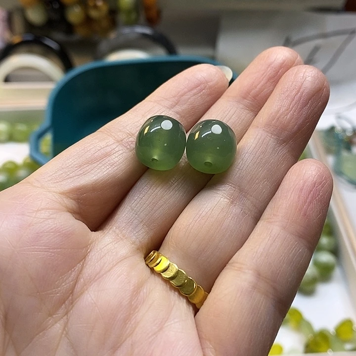 合金蛇纹石玉手镯池*惑