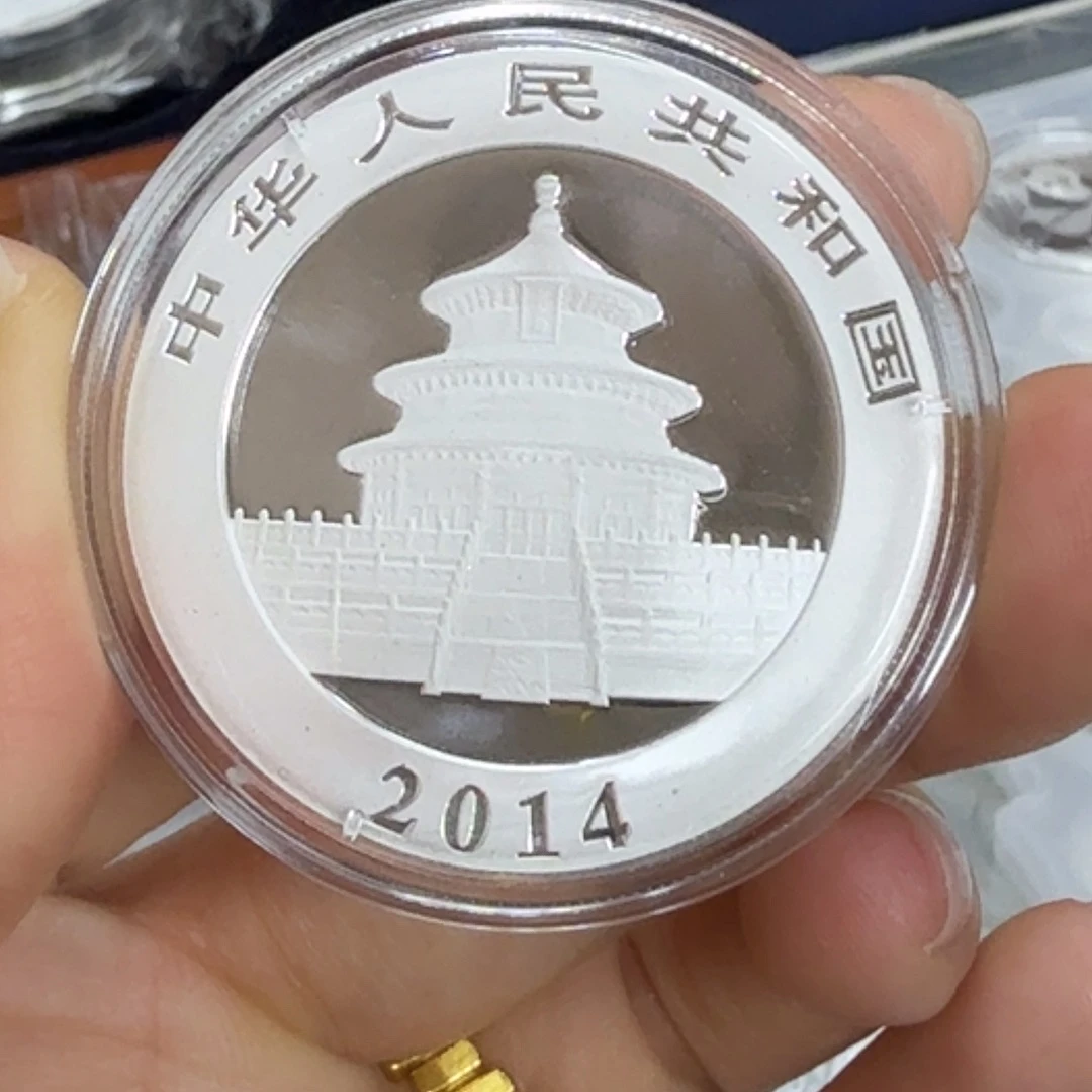 纯银2014猫银币一枚，1盎司按图发货